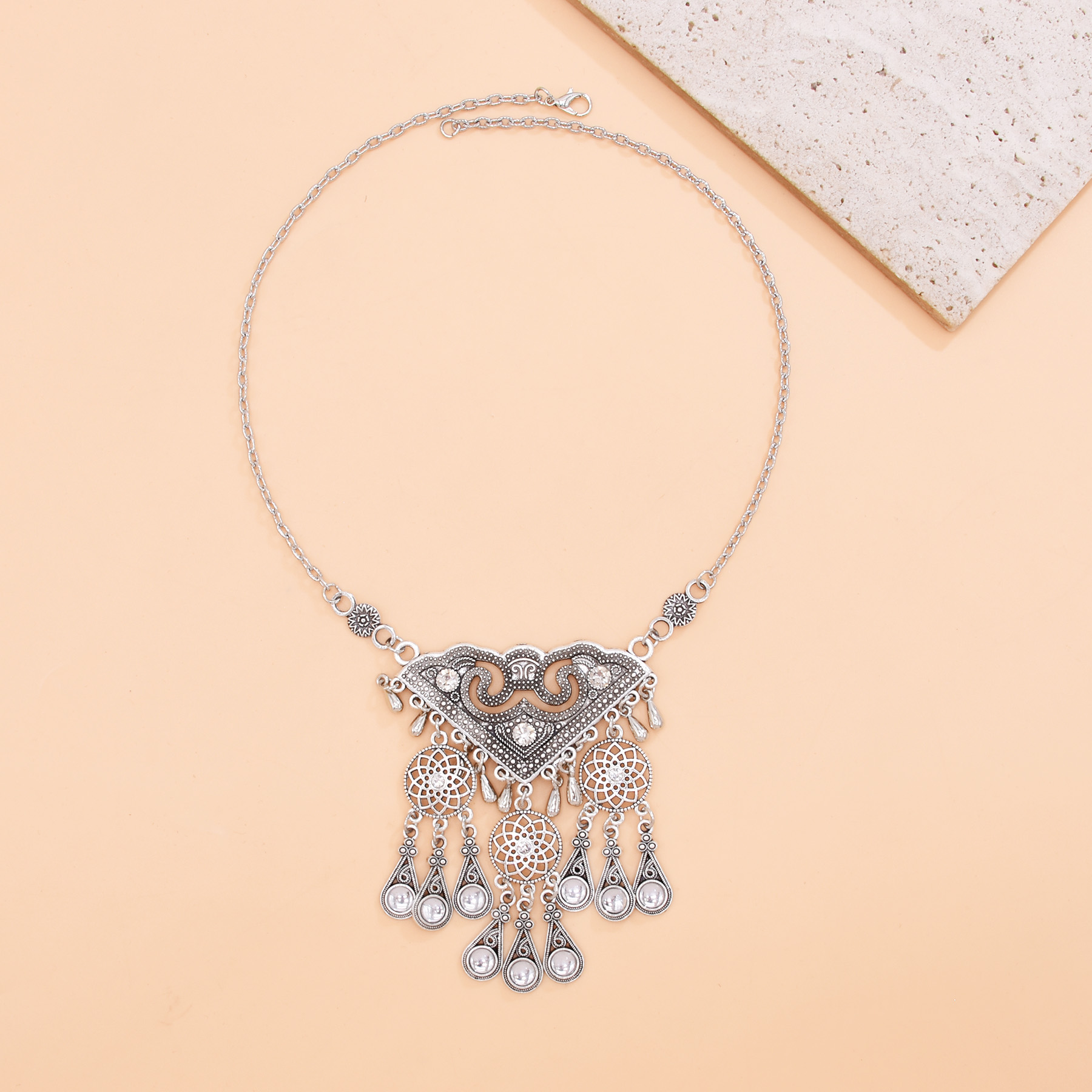 Ethnische Halskette mit geomet – Ethnic Fashion Pakistan Bewertung und Preis